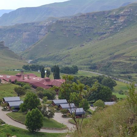 Golden Gate Hotel And Chalets Clarens Eksteriør billede