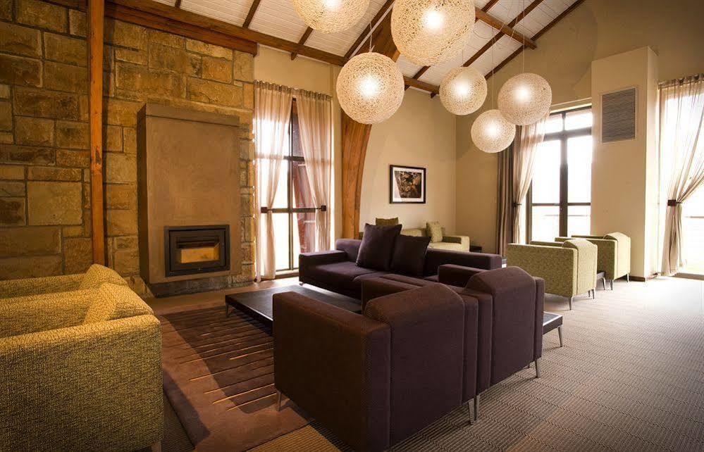 Golden Gate Hotel And Chalets Clarens Eksteriør billede